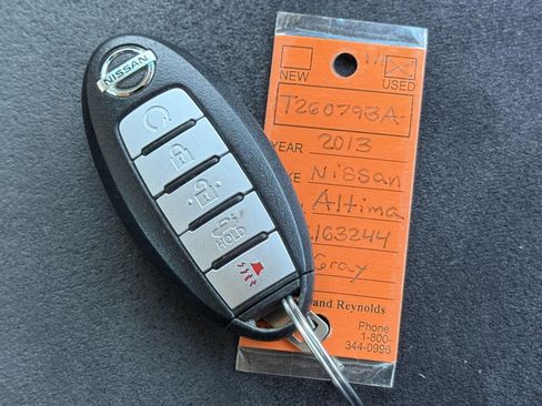 Used 2013 Nissan Altima 2.5 SV FWD image 40