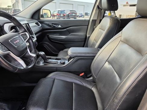Used 2017 GMC Acadia SLT AWD/4WD image 18