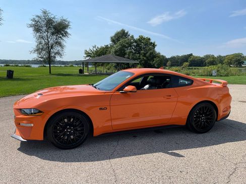 Used 2021 Ford Mustang GT Premium w/ GT Performance Package RWD image 43