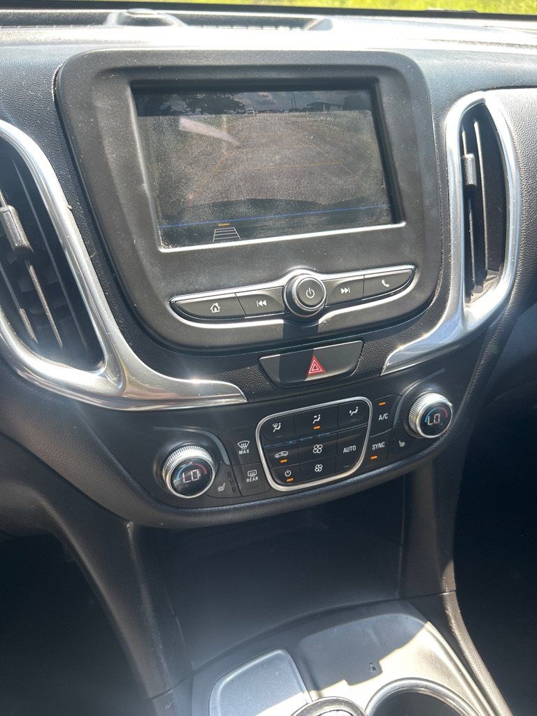 Used 2019 Chevrolet Equinox LT FWD image 12