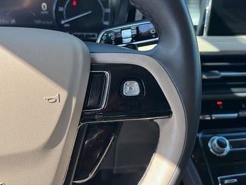 Certified 2022 Lincoln Corsair FWD image 19