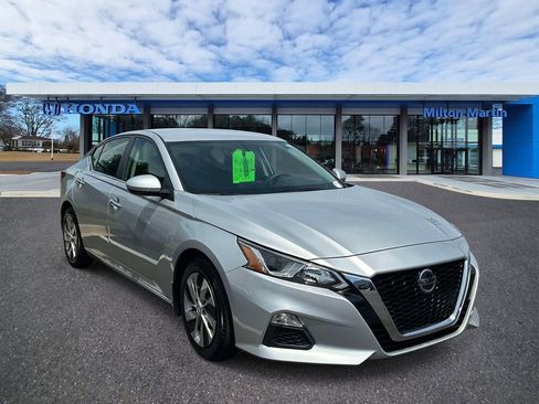 Used 2020 Nissan Altima 2.5 S FWD image 1
