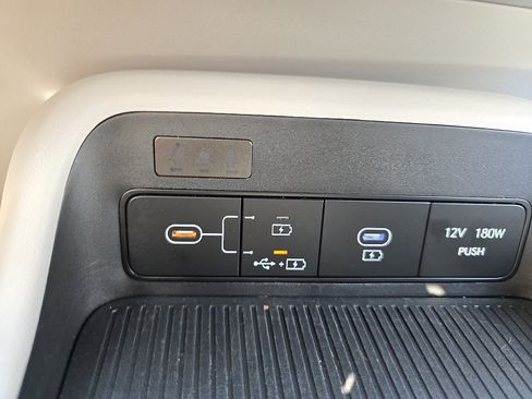 Used 2025 Hyundai Kona SEL image 26