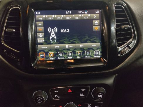 Used 2021 Jeep Compass Limited w/ Sun and Sound Group FWD image 25
