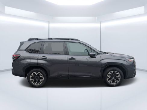 New 2026 Subaru Forester Premium image 2