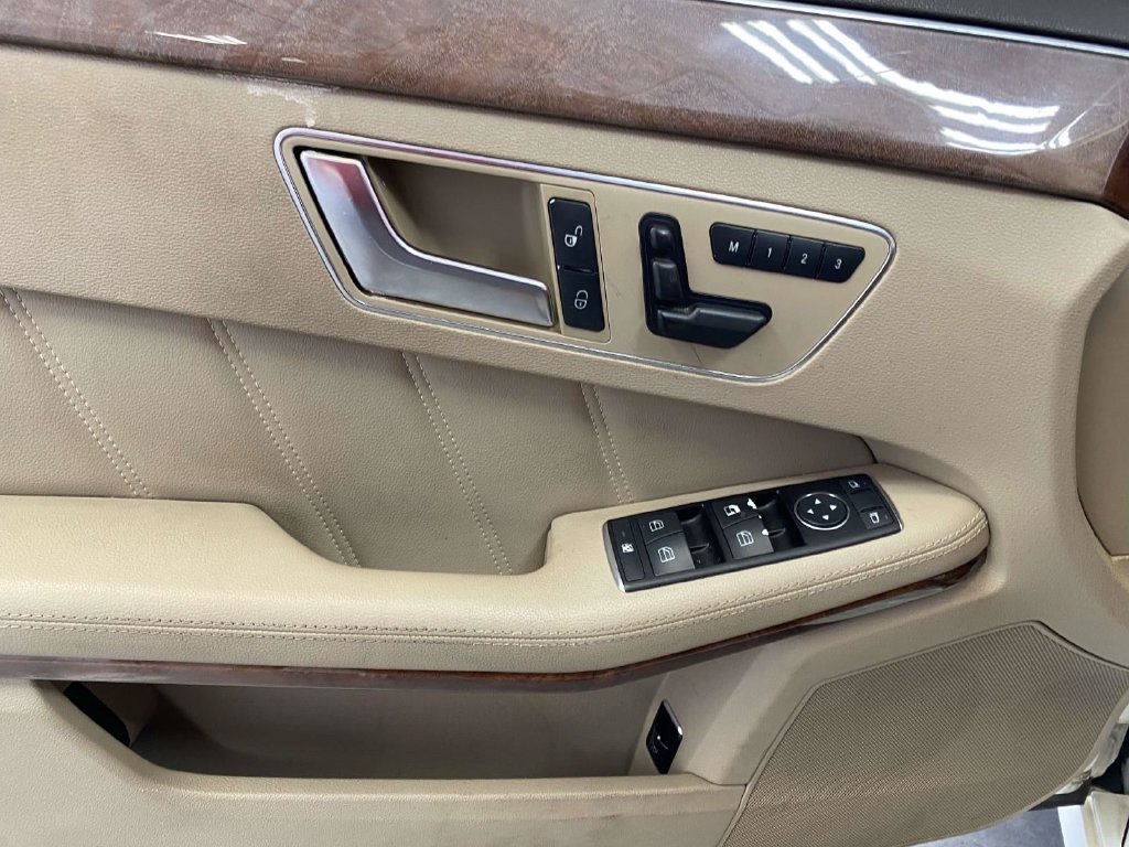Used 2012 Mercedes-Benz E 350 4MATIC Sedan image 18