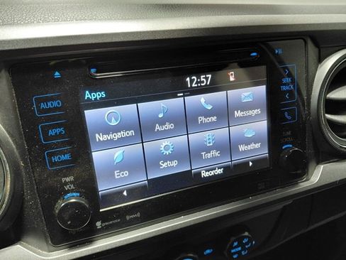 Used 2019 Toyota Tacoma TRD Off-Road image 32