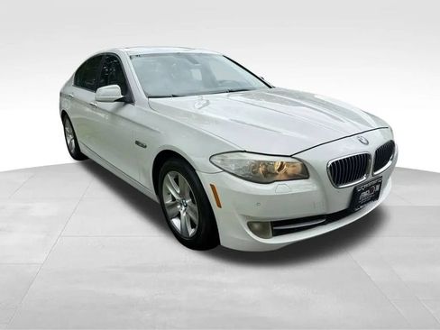 Used 2011 BMW 528i Sedan RWD image 10