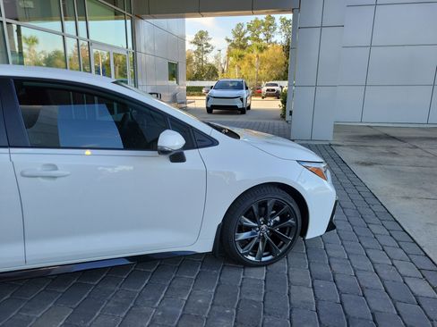 Certified 2025 Toyota Corolla SE image 8