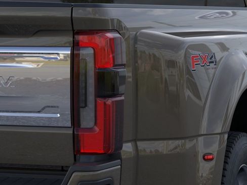 New 2026 Ford F450 Platinum w/ Platinum Plus Package AWD/4WD image 21