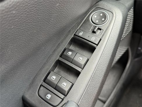 Used 2021 Kia Seltos S image 25