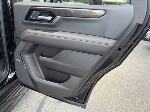 New 2026 GMC Yukon Elevation w/ Elevation Premium Package AWD/4WD image 14