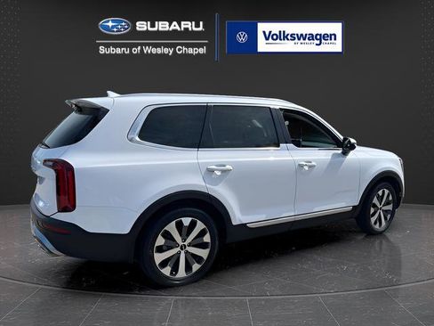 Used 2022 Kia Telluride EX w/ EX Premium Package FWD image 8