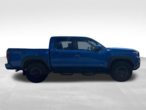 Used 2025 Nissan Frontier PRO-4X AWD/4WD image 7