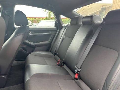 Used 2023 Honda Civic Sport image 13
