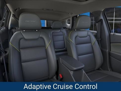New 2026 Chevrolet Trax ACTIV w/ Sunroof Package FWD image 18