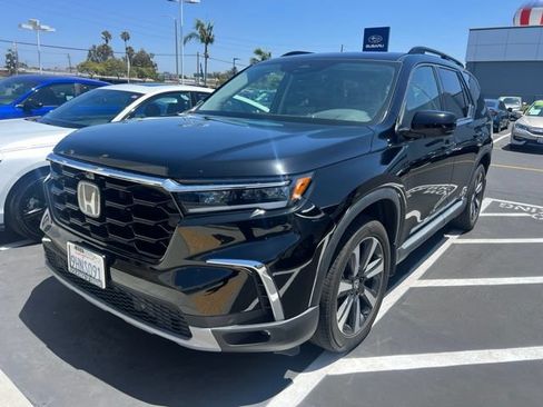 Used 2023 Honda Pilot Elite image 2