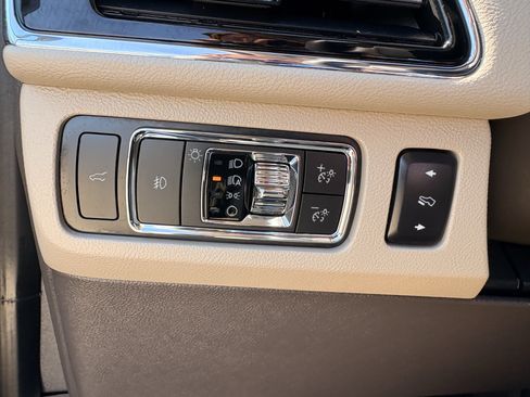 Used 2023 Lincoln Navigator Reserve AWD/4WD image 14
