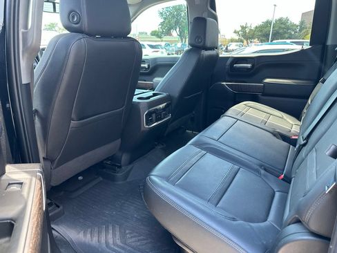Used 2022 GMC Sierra 1500 Denali w/ Denali Premium Package AWD/4WD image 12