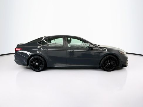Used 2025 Toyota Camry SE FWD image 10