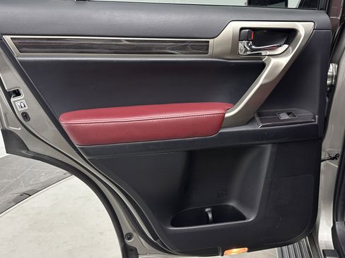 Used 2020 Lexus GX 460 Premium image 29