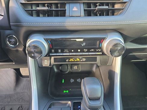 Used 2024 Toyota RAV4 AWD Hybrid image 29