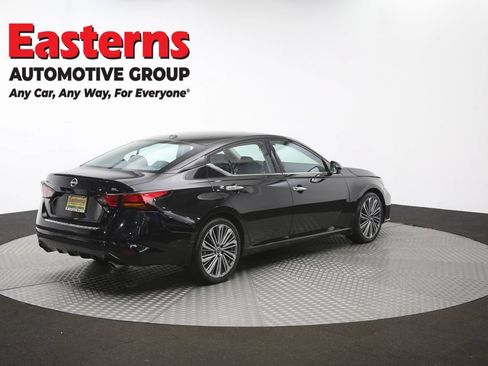 Used 2023 Nissan Altima 2.5 SL FWD image 41