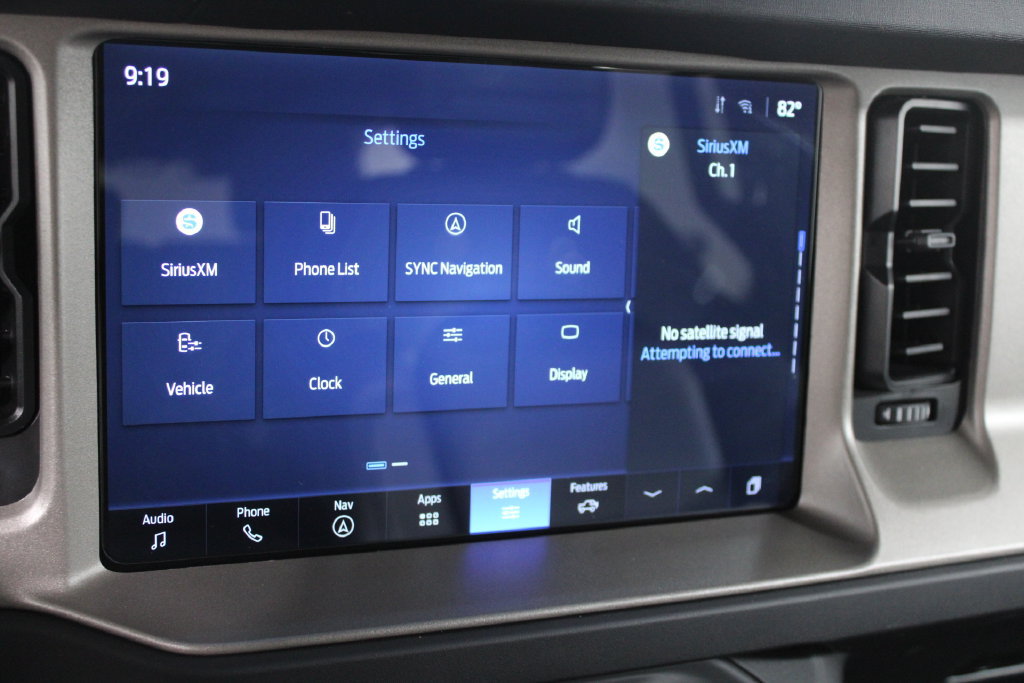 Used 2025 Ford Bronco Outer Banks AWD/4WD image 58