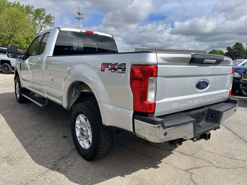 Used 2019 Ford F250 XLT w/ XLT Premium Package AWD/4WD image 9