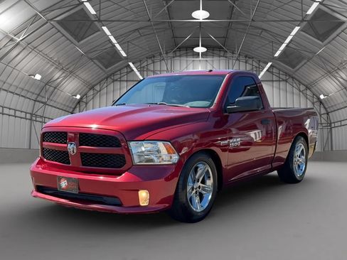 Used 2014 RAM 1500 Express RWD image 2