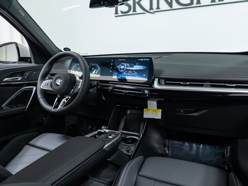 Used 2026 BMW X1 xDrive28i w/ M Sport Package image 14