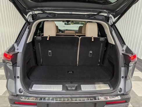 Used 2023 INFINITI QX60 Luxe w/ Performance Audio Package AWD/4WD image 26