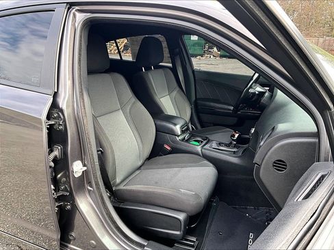 Used 2020 Dodge Charger SXT w/ Blacktop Package image 16