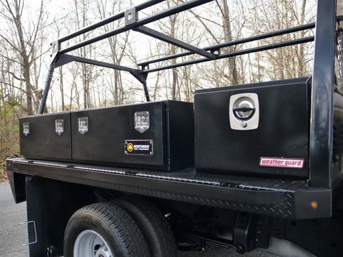 Used 2021 GMC Sierra 3500 2WD Crew Cab w/ Convenience Package image 31