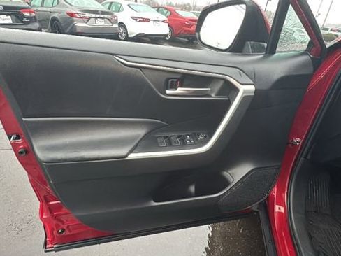 Used 2024 Toyota RAV4 XLE w/ Convenience Package image 11