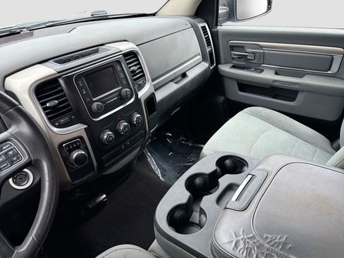 Used 2017 RAM 1500 SLT RWD image 20
