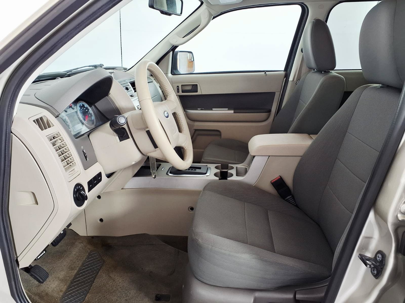 Used 2010 Ford Escape XLT FWD image 14