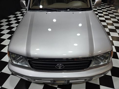 Used 2002 Toyota Land Cruiser image 53