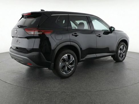 Used 2025 Nissan Rogue SV image 9