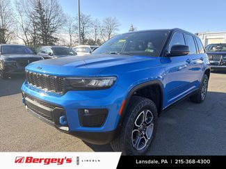 Used 2022 Jeep Grand Cherokee Trailhawk AWD/4WD video 1