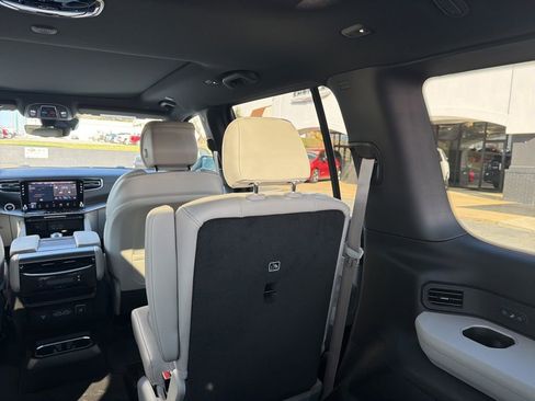 New 2026 Jeep Grand Wagoneer 2WD image 16