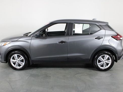 Certified 2025 Nissan Kicks Play S FWD image 12