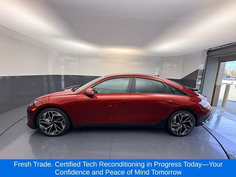 Used 2023 Hyundai Ioniq 6 SEL image 2