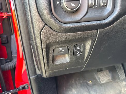Used 2019 RAM 1500 Sport w/ Level 2 Equipment Group AWD/4WD image 11