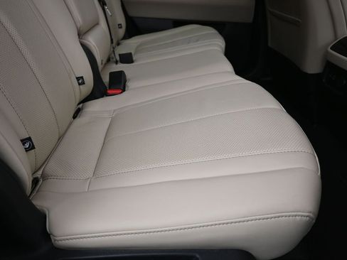 Used 2023 INFINITI QX60 Luxe w/ Vision Package FWD image 24