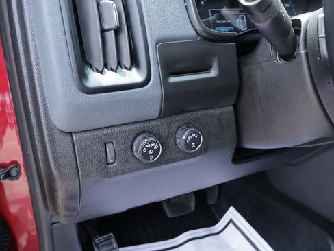 Used 2018 Chevrolet Colorado Z71 AWD/4WD image 20