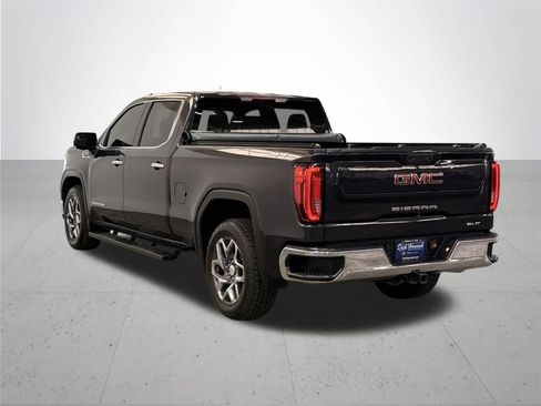 Used 2022 GMC Sierra 1500 SLT w/ SLT Convenience Package AWD/4WD image 12