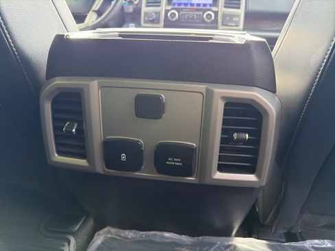 Used 2019 Ford F150 Lariat image 7