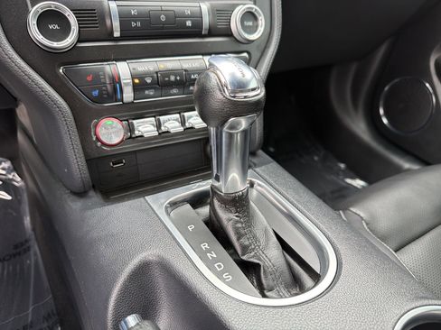 Certified 2022 Ford Mustang Premium w/ Black Accent Package image 7