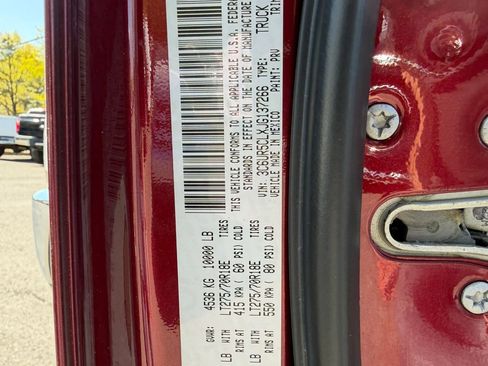 Used 2018 RAM 2500 Tradesman w/ Chrome Appearance Group AWD/4WD image 18